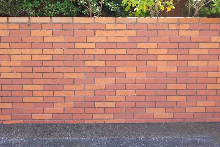 れんが塀（煉瓦）