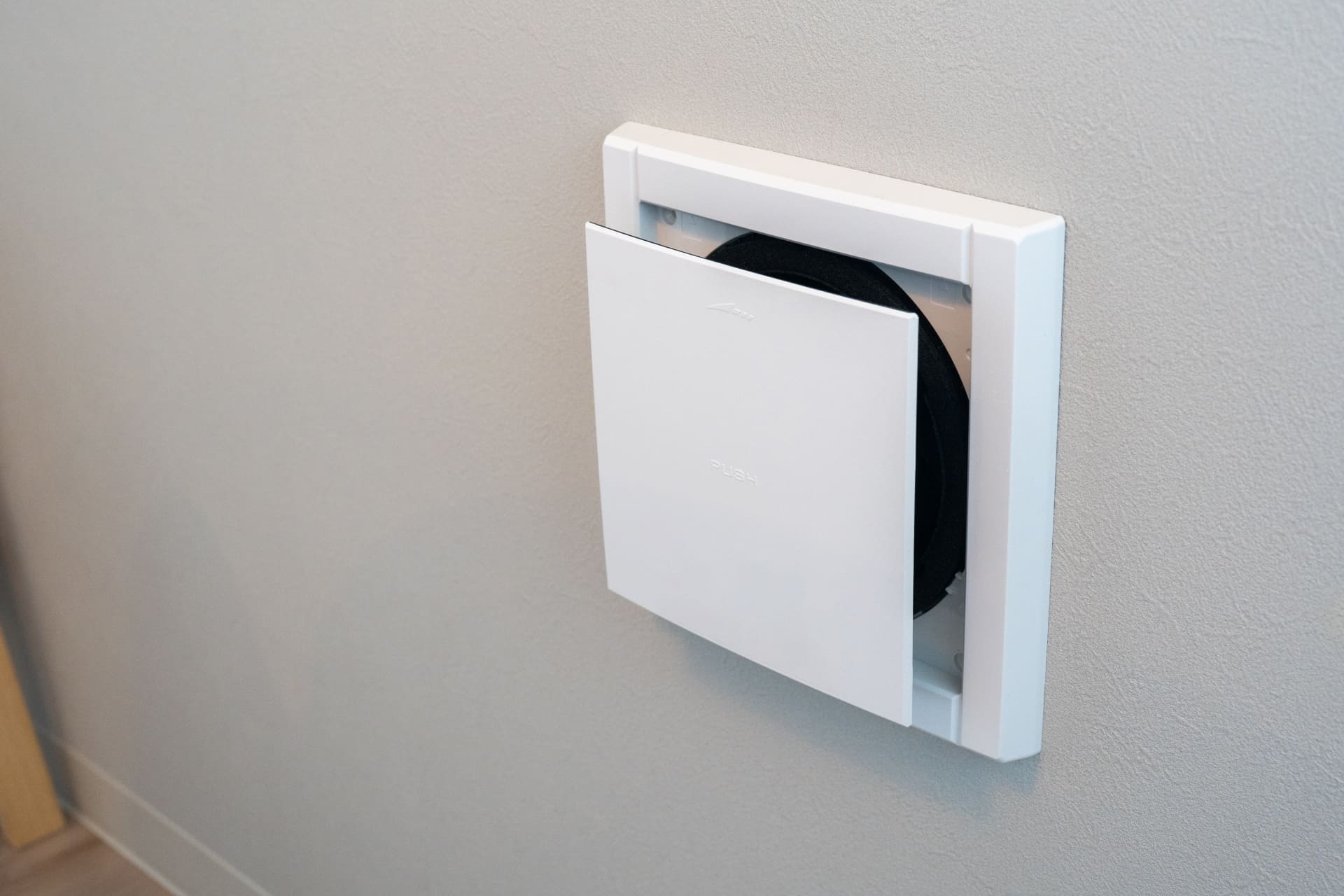 ダクトレス式（個別換気）